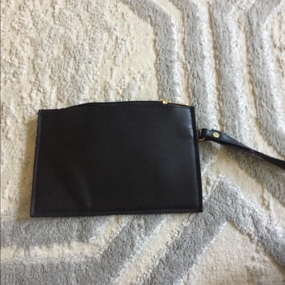 Mickey Mouse wristlet - Picture 2 of 3